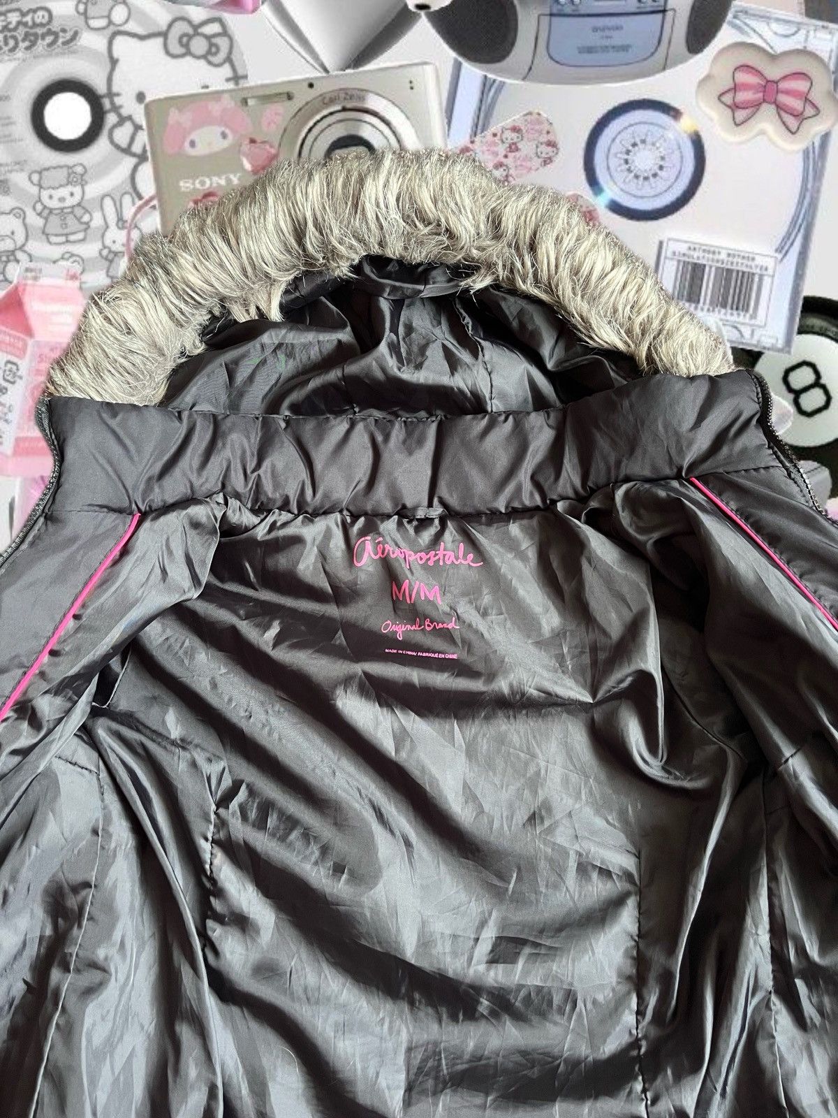Aeropostale RARE vintage Aeropostale black women’s puffer fur liner M Size M / US 6-8 / IT 42-44 - 3 Thumbnail