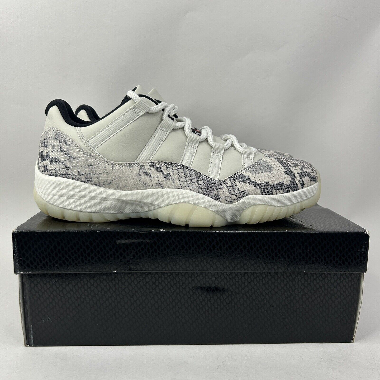 Nike Nike Air Jordan 11 Low Retro “Light Bone Snakeskin” 2024 Size US 11.5 / EU 44-45 - 4 Thumbnail