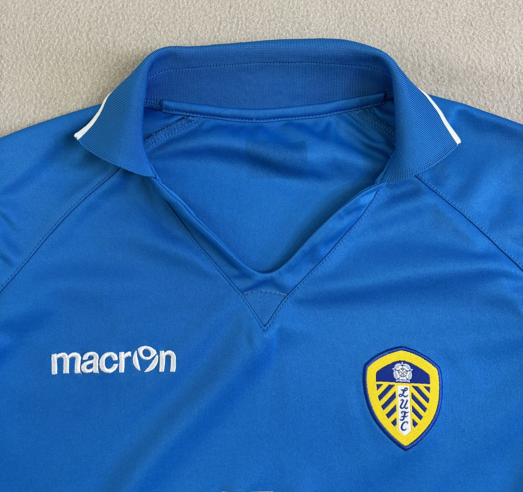 Macron Leeds United 2012/2013 Macron Football Jersey Size S Size US S / EU 44-46 / 1 - 15 Thumbnail
