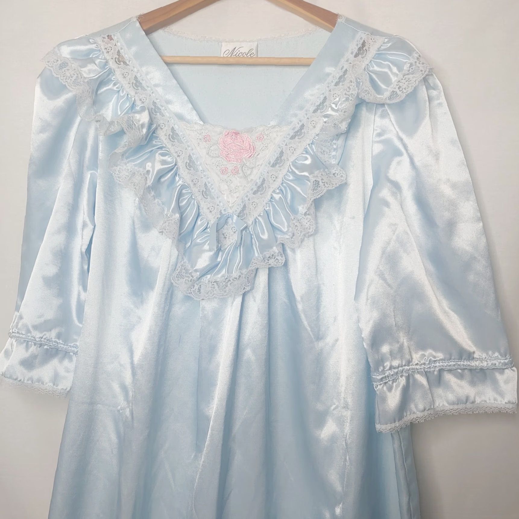 Vintage VINTAGE Nicole Gown M Nightgown Blue Shimmer Lace Trim Ruffled 1/2 Sleeve USA ILGWU Size ONE SIZE - 3 Thumbnail