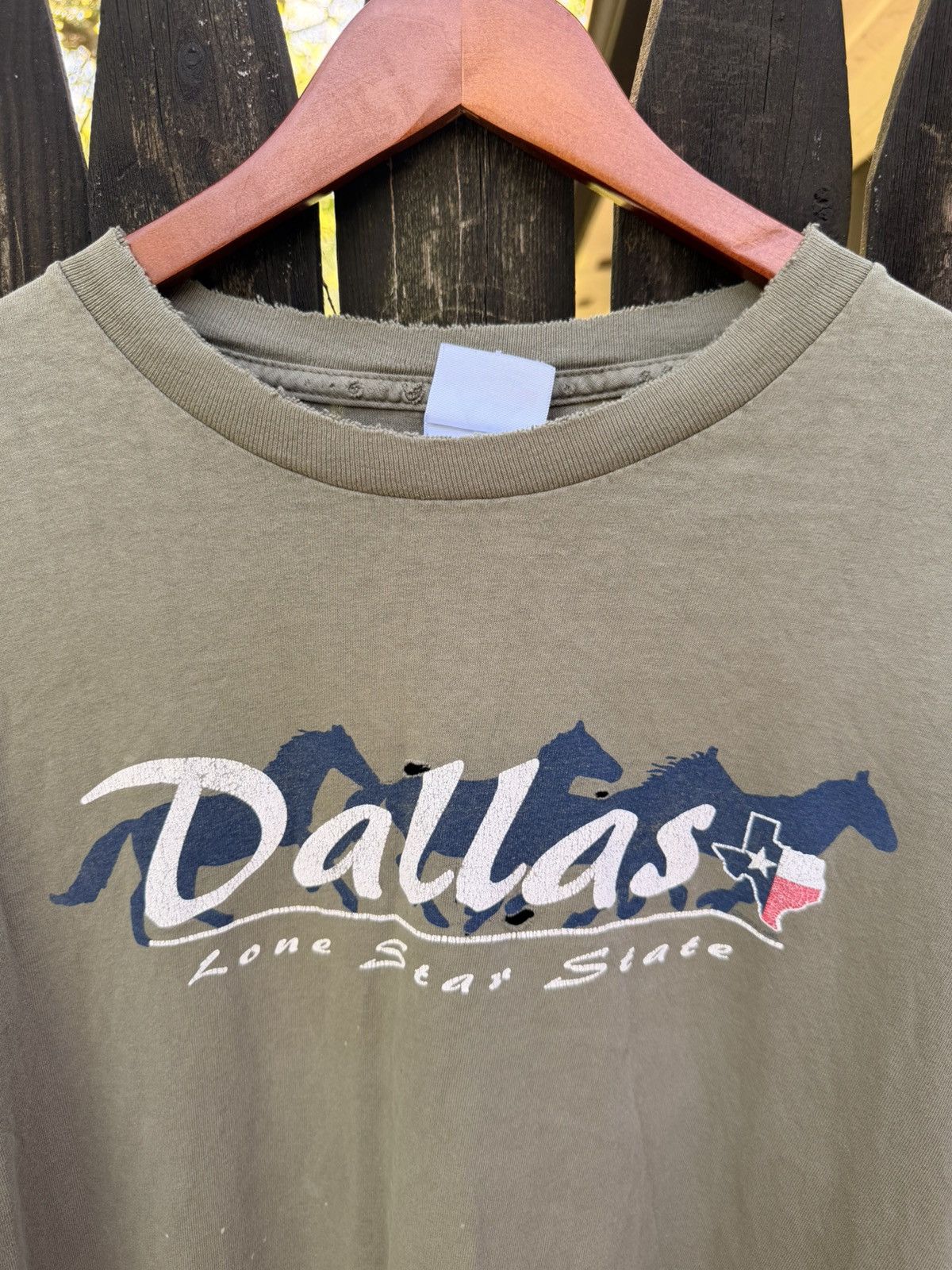 Rap Tees VTG AAA Dallas Lone Star State Tee Thrashed Size US XXL / EU 58 / 5 - 2 Thumbnail
