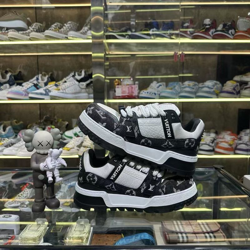 Louis Vuitton Louis Vuitton Trainer Maxi Low-Top Sneakers -2508 Size US 8.5 / EU 41-42 - 8 Thumbnail