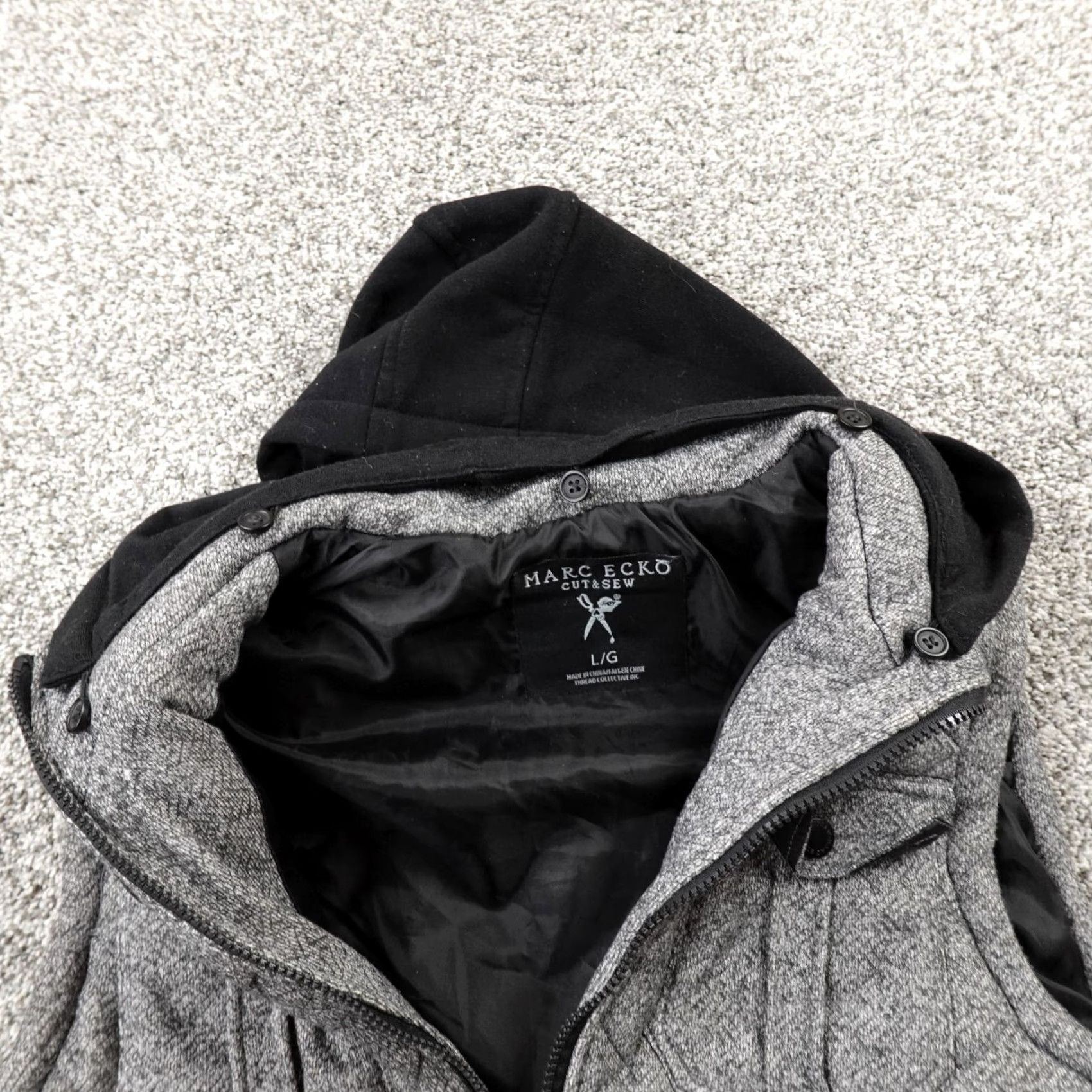 Marcs VINTAGE Marc Ecko Unltd Vest Mens L Gray Quilted Zip Hoodie Bomber Jacket Grunge Skate Hip Hop Hipster Outdoor Preppy All Seasons Hooded Pockets Size US L / EU 52-54 / 3 - 6 Thumbnail