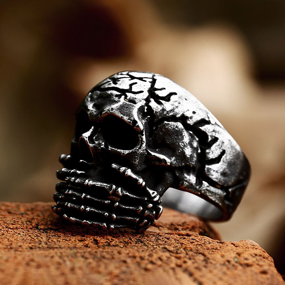 Vintage Gothic Vintage Skull Ring Size ONE SIZE - 4 Thumbnail