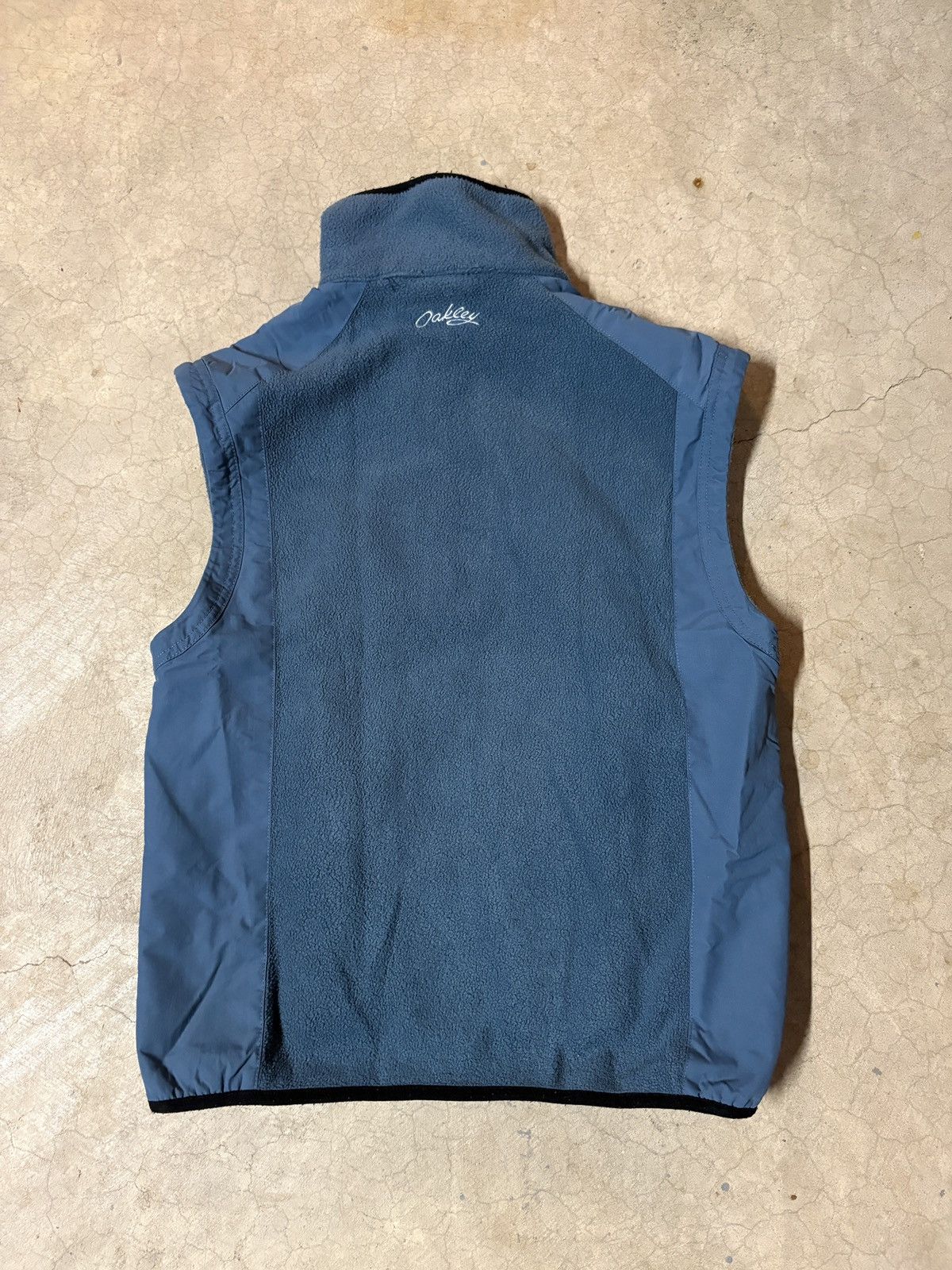 Oakley Vintage 90s Oakley Blue Vest Embroidered Size Medium Size US M / EU 48-50 / 2 - 3 Thumbnail