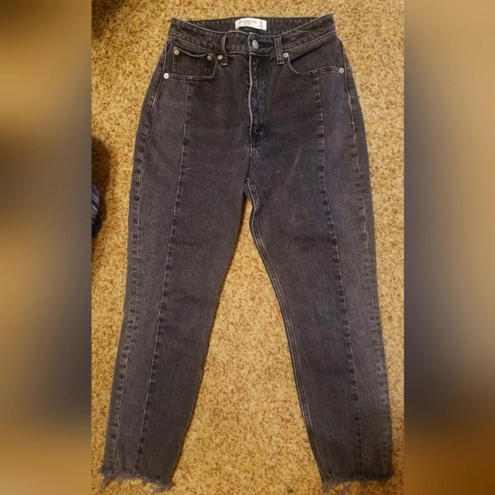 Abercrombie & Fitch Abercrombie & Fitch Black Mom High Rise Jeans 26 Short Size 26" / US 2 / IT 38 - 1 Thumbnail