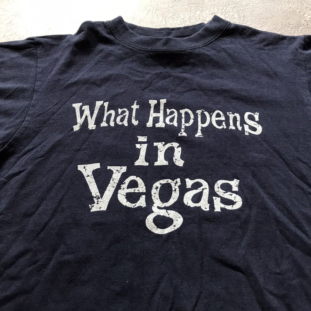 Vintage Vintage Y2K What Happens In Vegas Graphic Tee Streetwear S Size US S / EU 44-46 / 1 - 3 Thumbnail