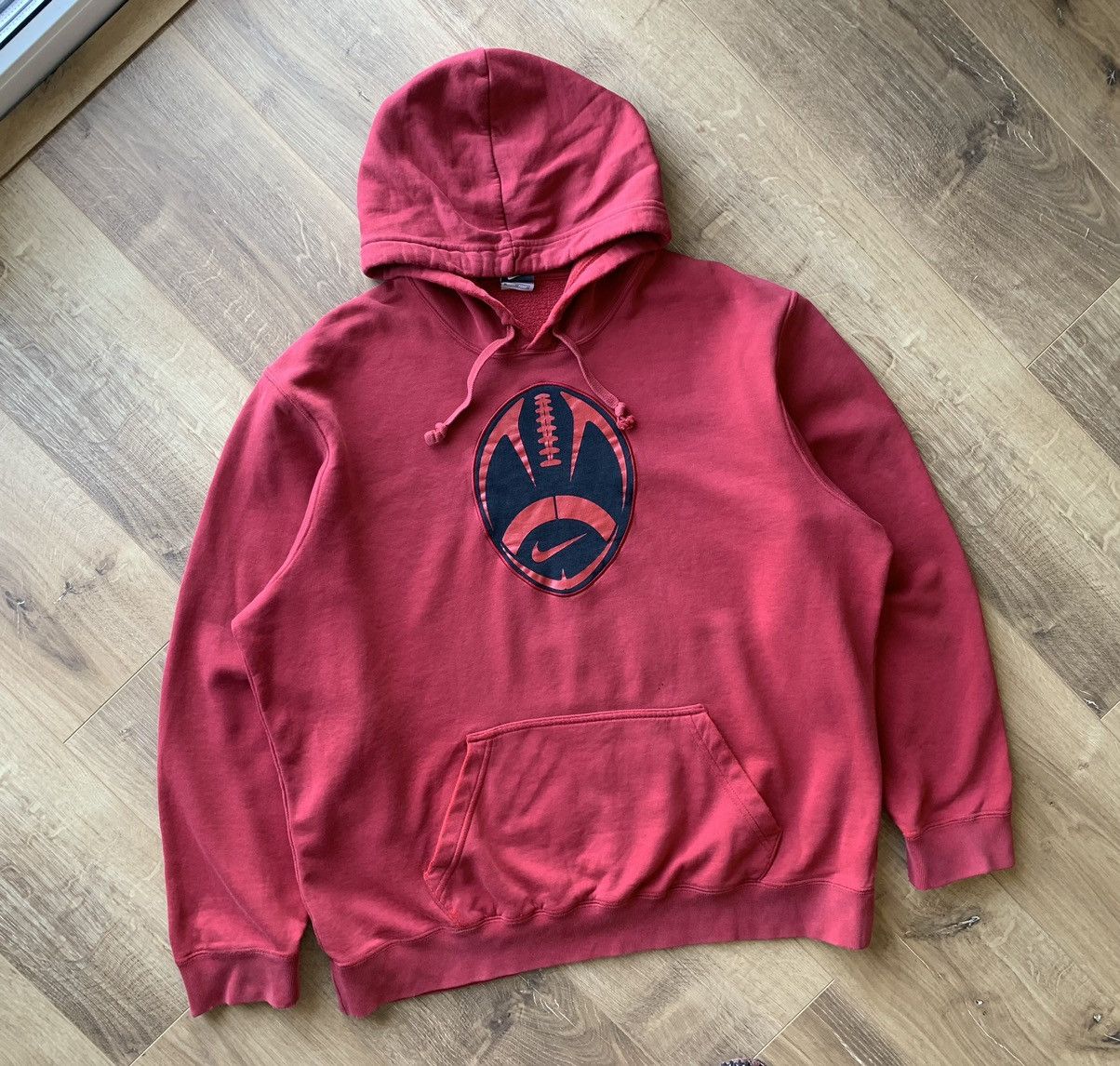 Nike Vintage Nike Big center swoosh hoodie Size US XL / EU 56 / 4 - 2 Thumbnail