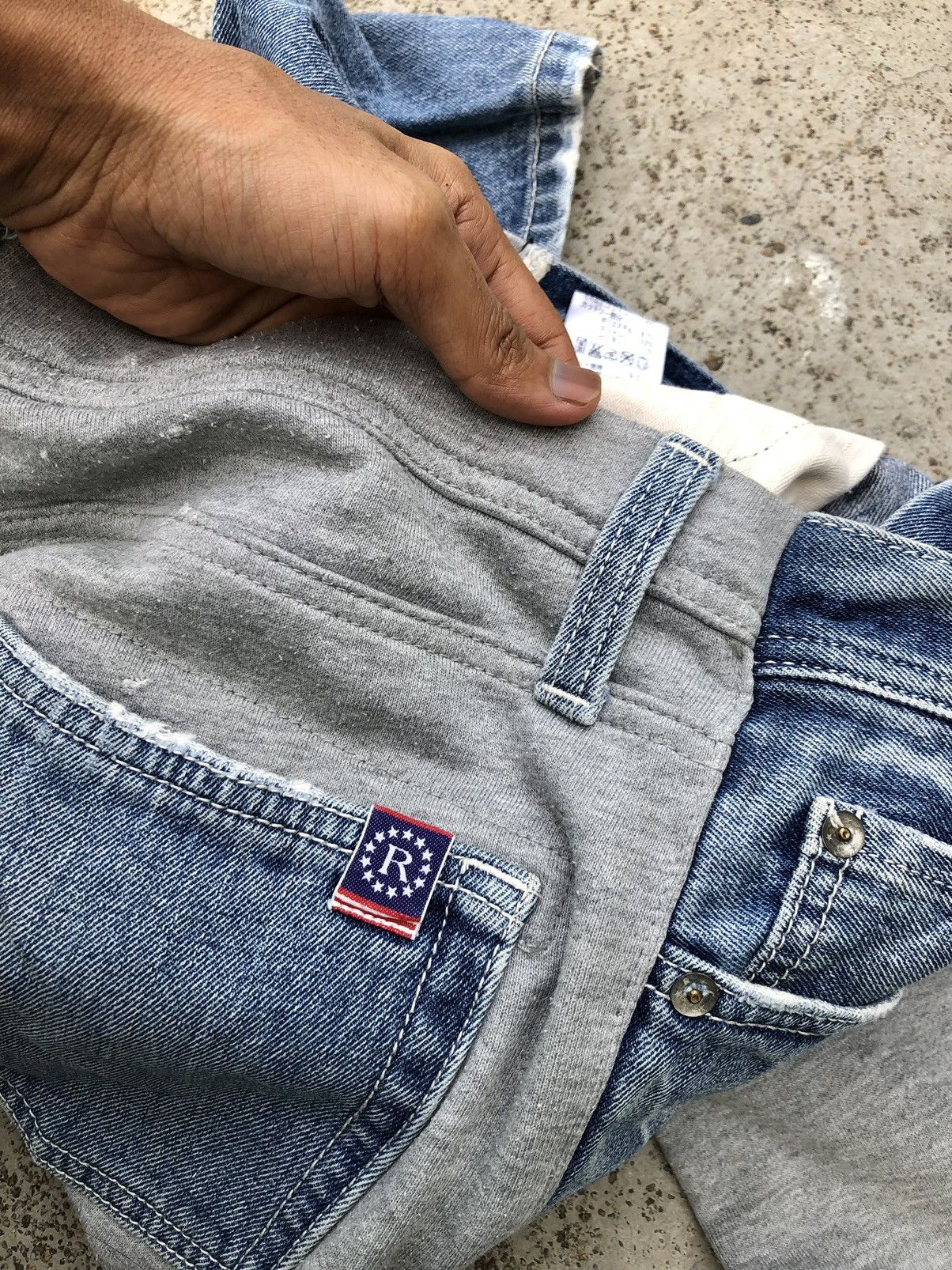 Japanese Brand RECONSTRUCTED DENIM BY RODEO CROWN Size US 30 / EU 46 - 2 Thumbnail