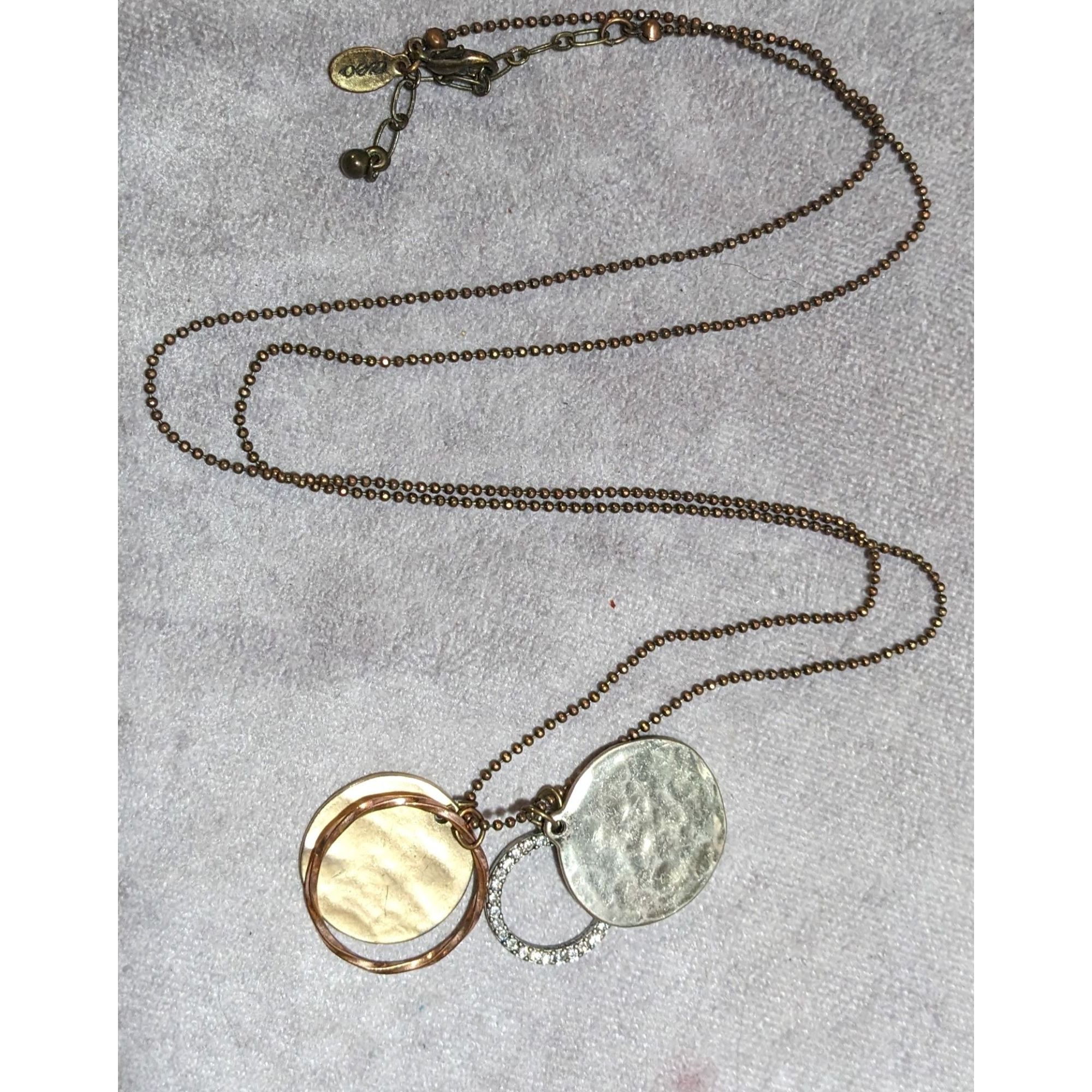 American Eagle Outfitters AEO Preppy Brutalist Metallic Charm Disc Necklace Size ONE SIZE - 10 Thumbnail