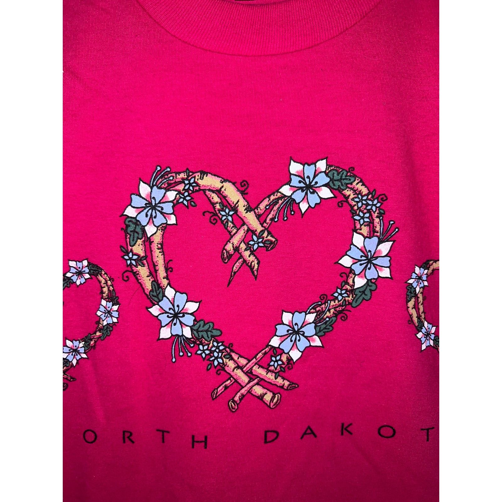 Jerzees Vintage North Dakota Shirt Heart Flower Pink Tee VTG 90s M Size US M / EU 48-50 / 2 - 3 Thumbnail