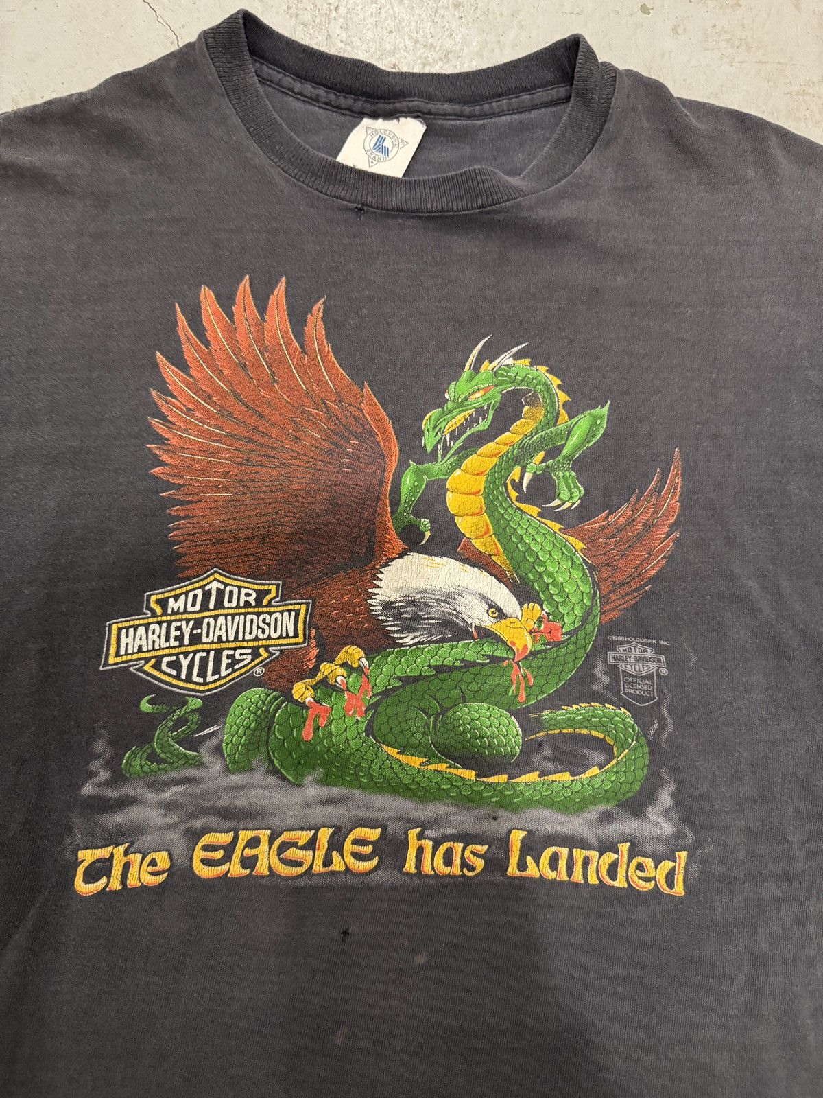 Vintage 1980s Harley Davidson “The Eagle has Landed” Holoubek tee Size US XL / EU 56 / 4 - 13 Thumbnail