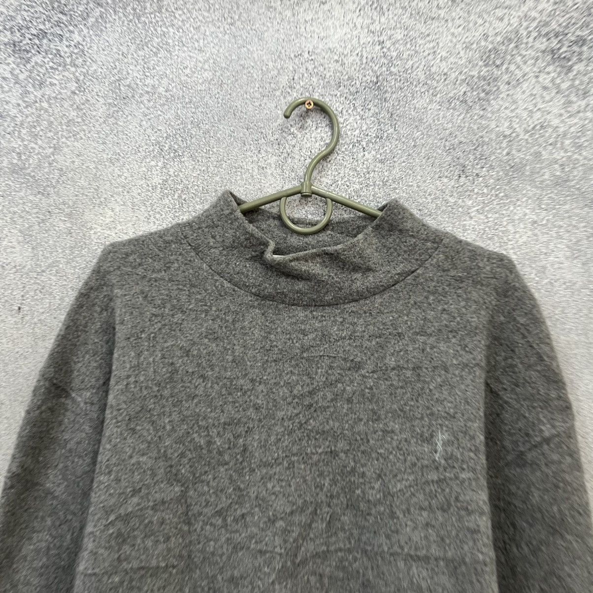 Yves Saint Laurent Yves Saint Laurent Crewneck Sweater Size S Size US S / EU 44-46 / 1 - 4 Thumbnail