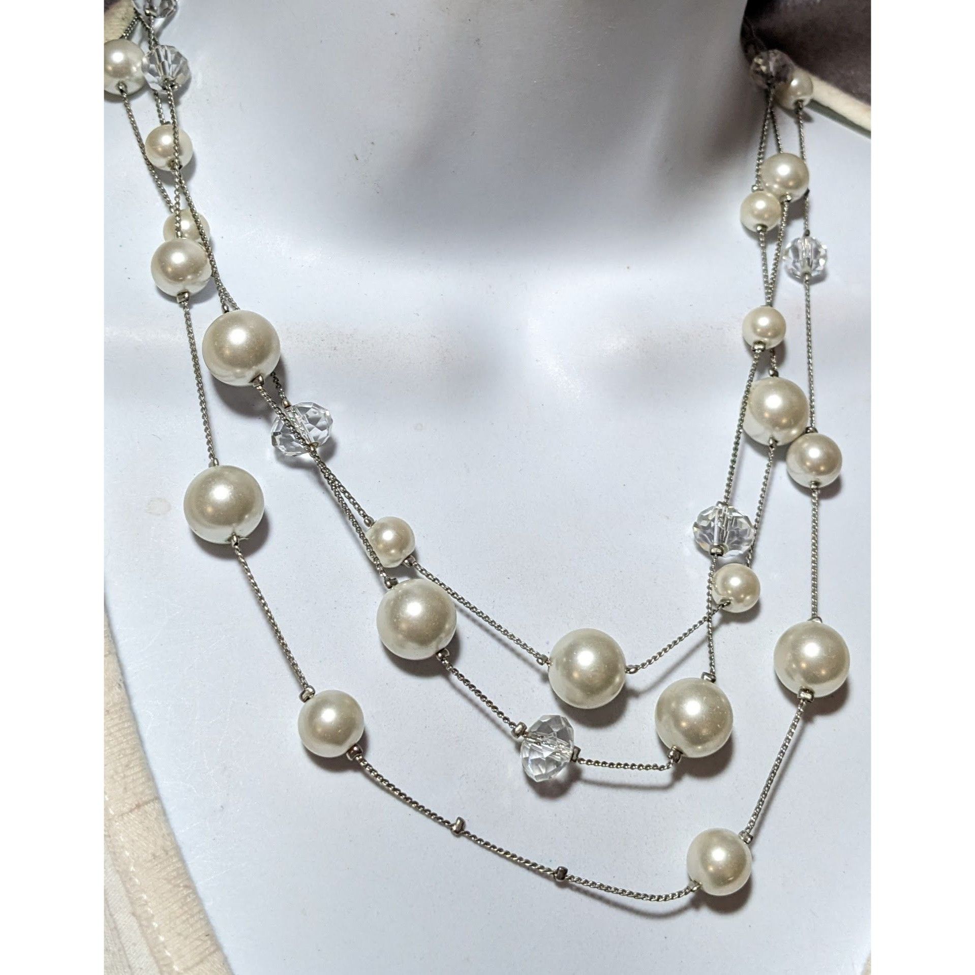 Other Silver Faux Pearl Multilayer Beaded Floating Necklace Size ONE SIZE - 5 Thumbnail