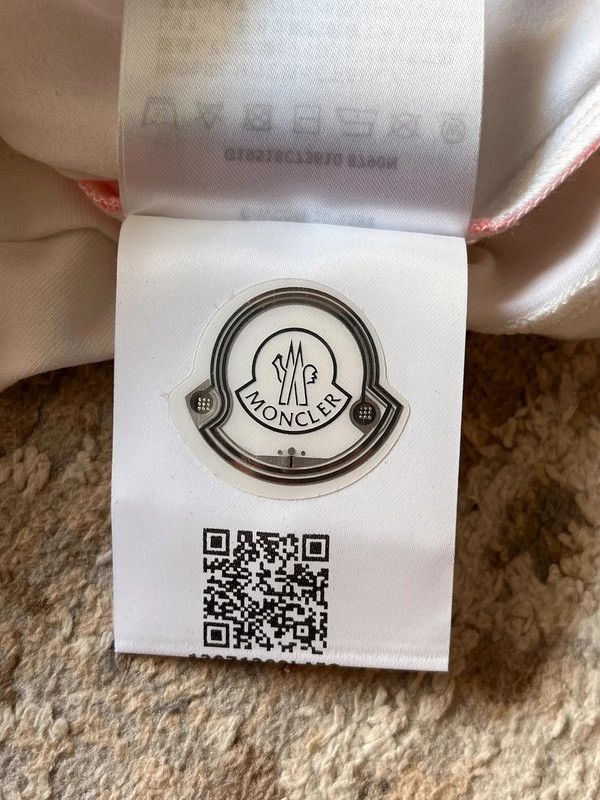 Moncler Moncler Maglia Made in Portugal NWT 2020 Rare Sz 3A Size XXS / US 00 / IT 34 - 7 Thumbnail