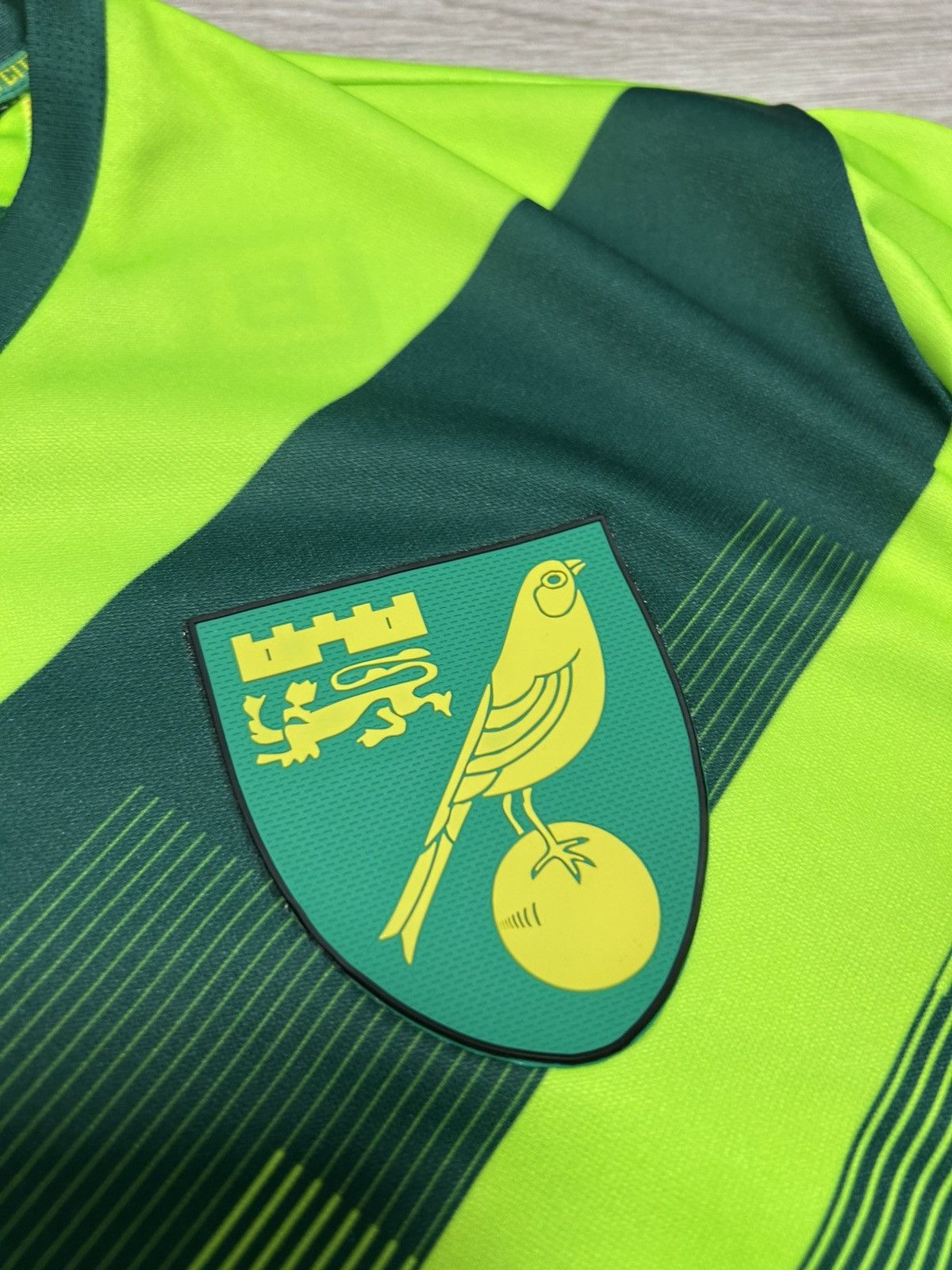 Errea Errea Norwich City FC Shirt 2018/2019 Championship England Size US XL / EU 56 / 4 - 5 Thumbnail