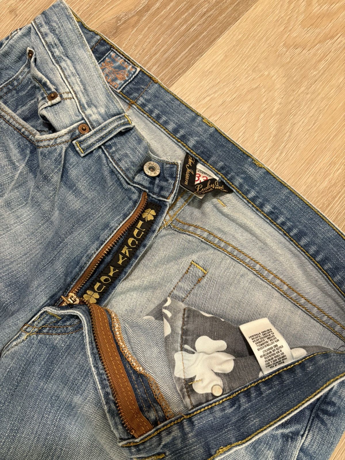 Lucky Brand Vintage Lucky Brand Jeans – Made in USA – Light Wash Size US 33 - 1 Thumbnail