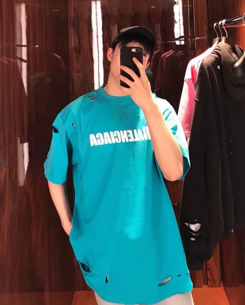 Balenciaga Balenciaga Lake water green havoc logo short sleeves Size US M / EU 48-50 / 2 - 5 Thumbnail