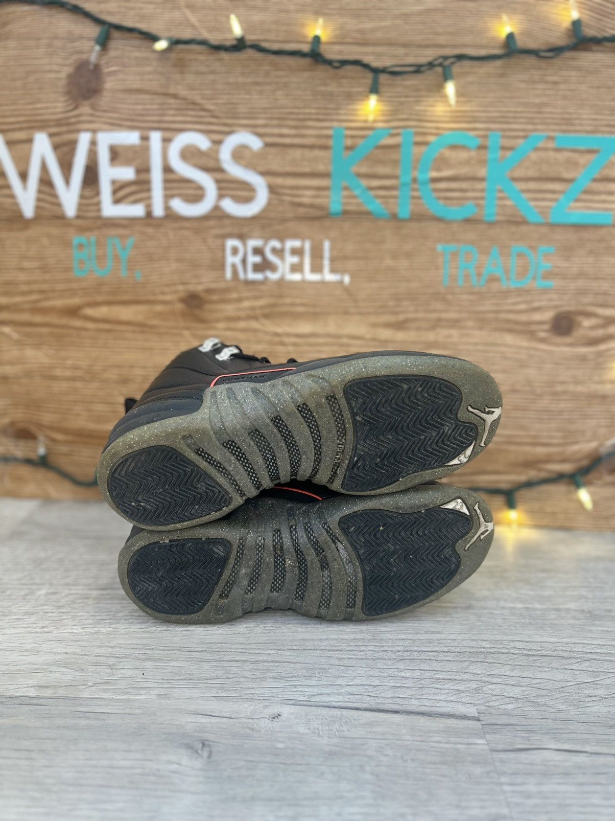 Jordan Brand Jordan 12 utility Size US 7 / EU 40 - 7 Thumbnail
