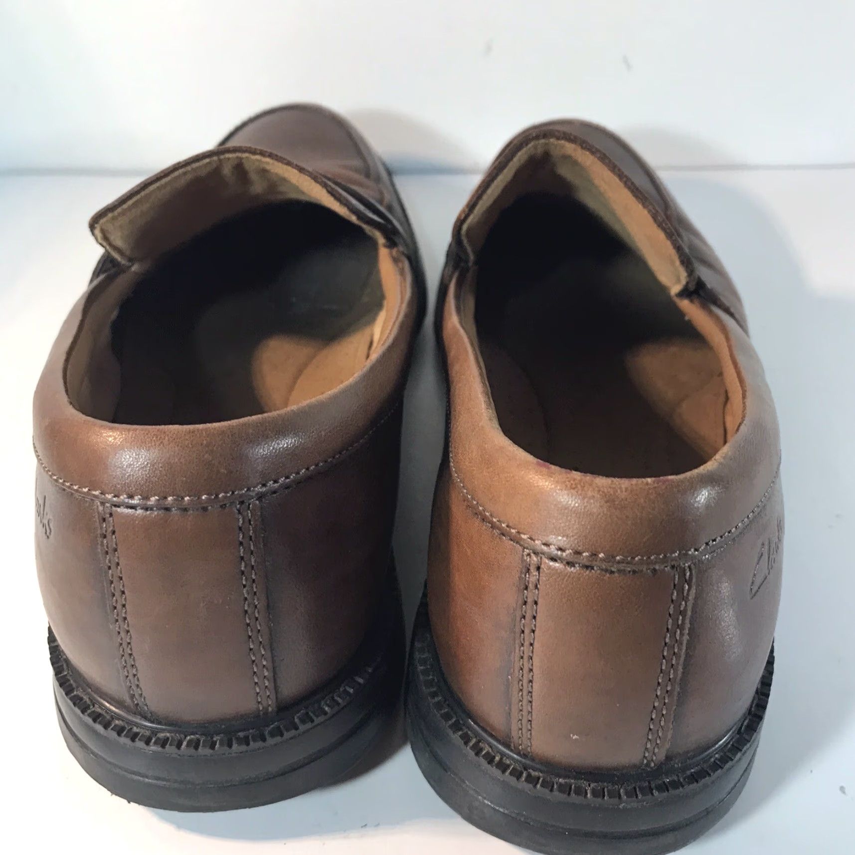 Clarks Vintage-free Clarks Leather Loafers Mens Size 8M Brown Slip-On Casual Shoes Size US 8 / EU 41 - 3 Thumbnail