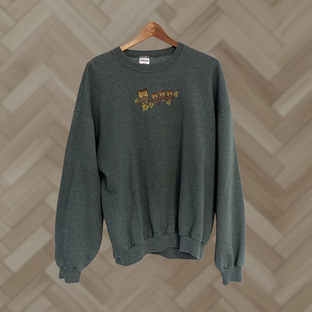 Jerzees VINTAGE Jerzees Sweatshirt Green Owl Embroidered XL Unisex Adults Crew Neck Long Sleeve Rhinestone 90s Bohemian Animals Activewear Pullover Shirt Size XL / US 12-14 / IT 48-50 - 1 Thumbnail