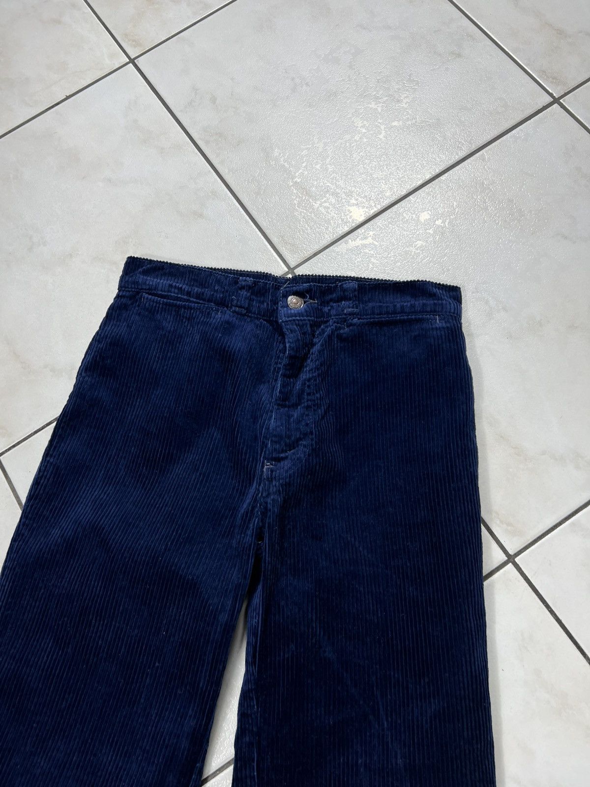 Levi's Vintage 70s Levi’s flared leg low waist y2k corduroy pants Size 27" / US 4 / IT 40 - 3 Thumbnail