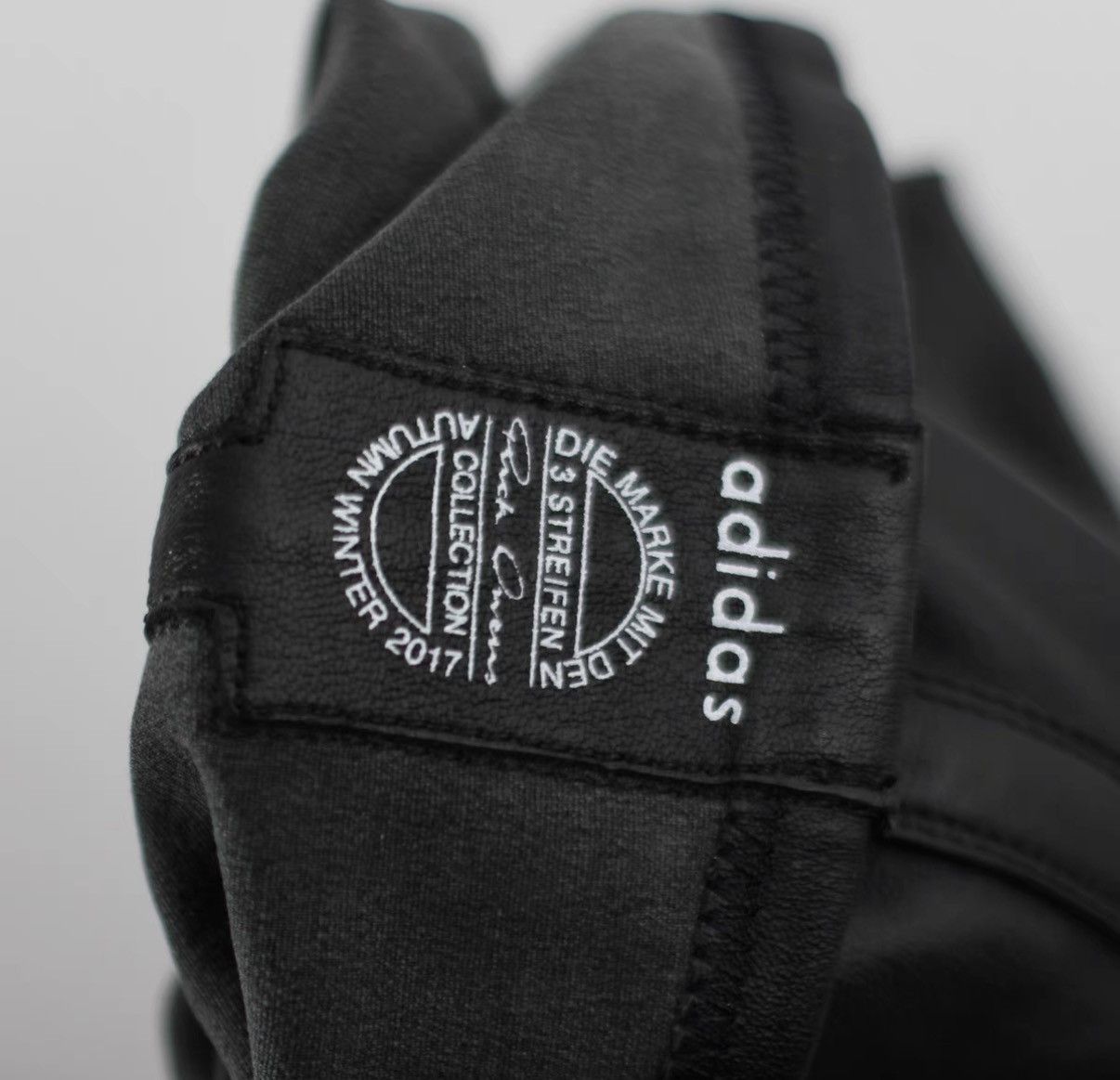 Rick Owens Rick Owens x Adidas Collaboration Tank Runner Sneakers Size US 8 / EU 41 - 9 Thumbnail