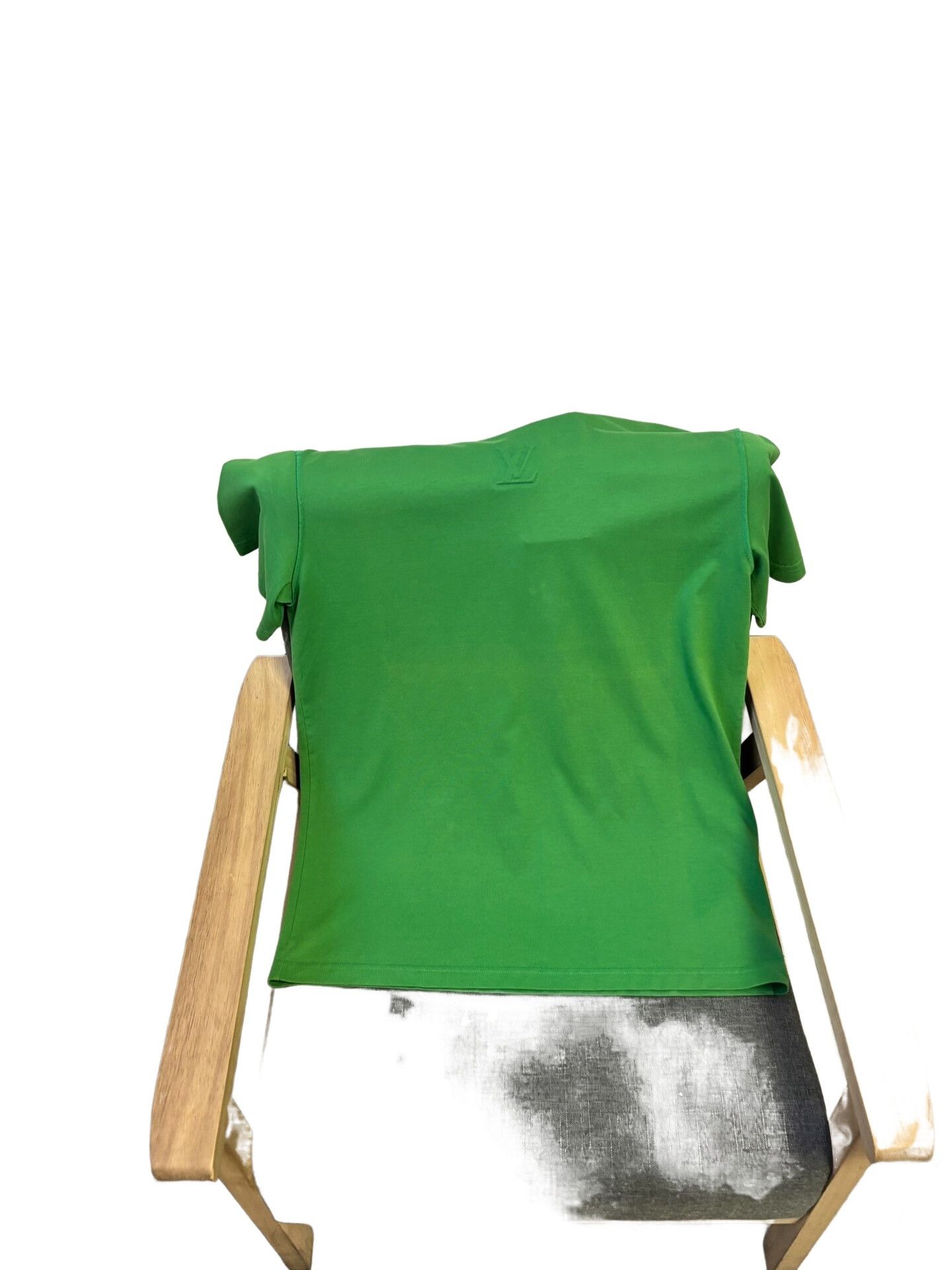 Louis Vuitton Louis Vuitton Green Embossed Logo T-Shirt Size M Size US M / EU 48-50 / 2 - 1 Thumbnail