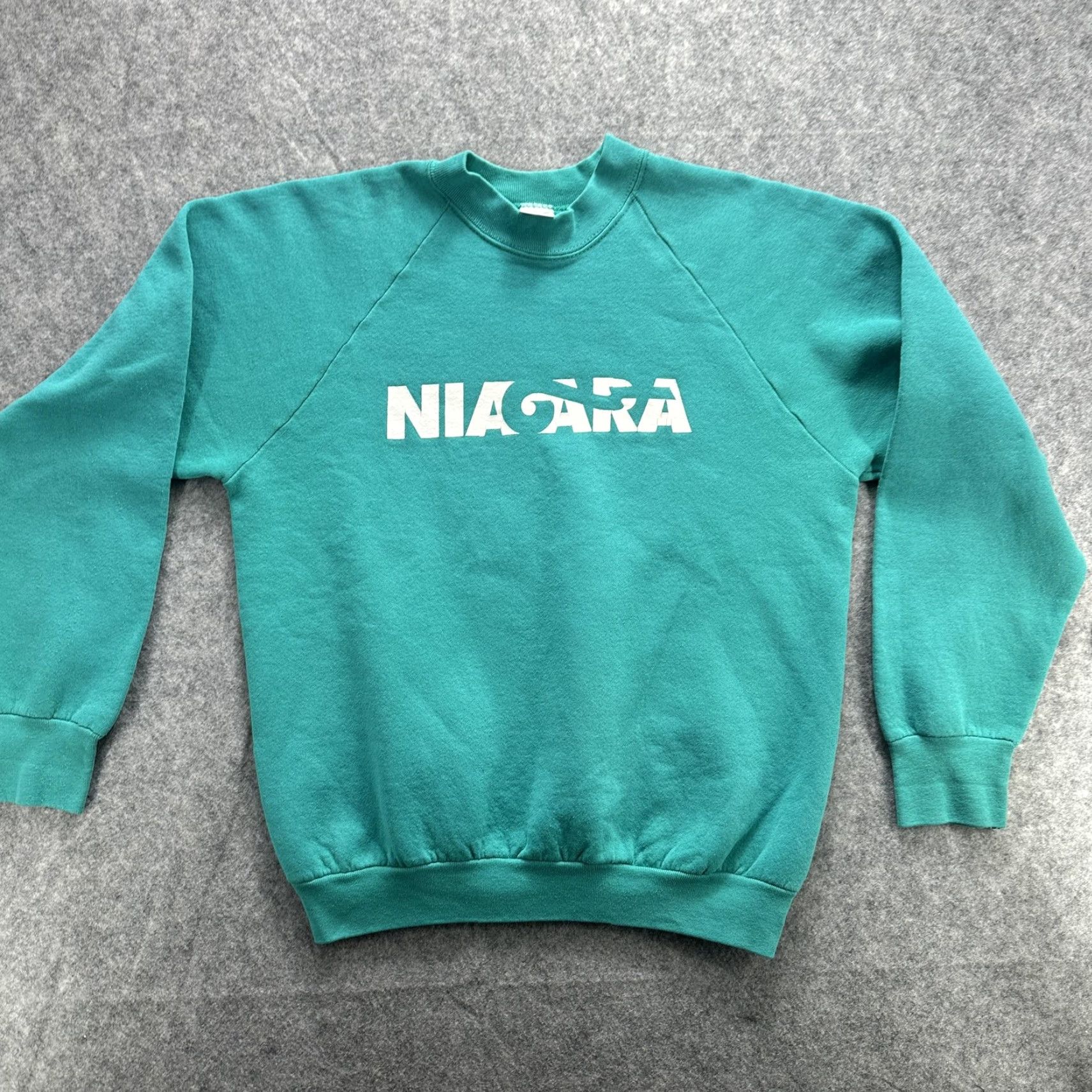 Fruit Of The Loom VINTAGE Niagara Sweatshirt Mens Large Teal Green Crewneck Fruit Of Loom 90s 80s Size US L / EU 52-54 / 3 - 2 Thumbnail
