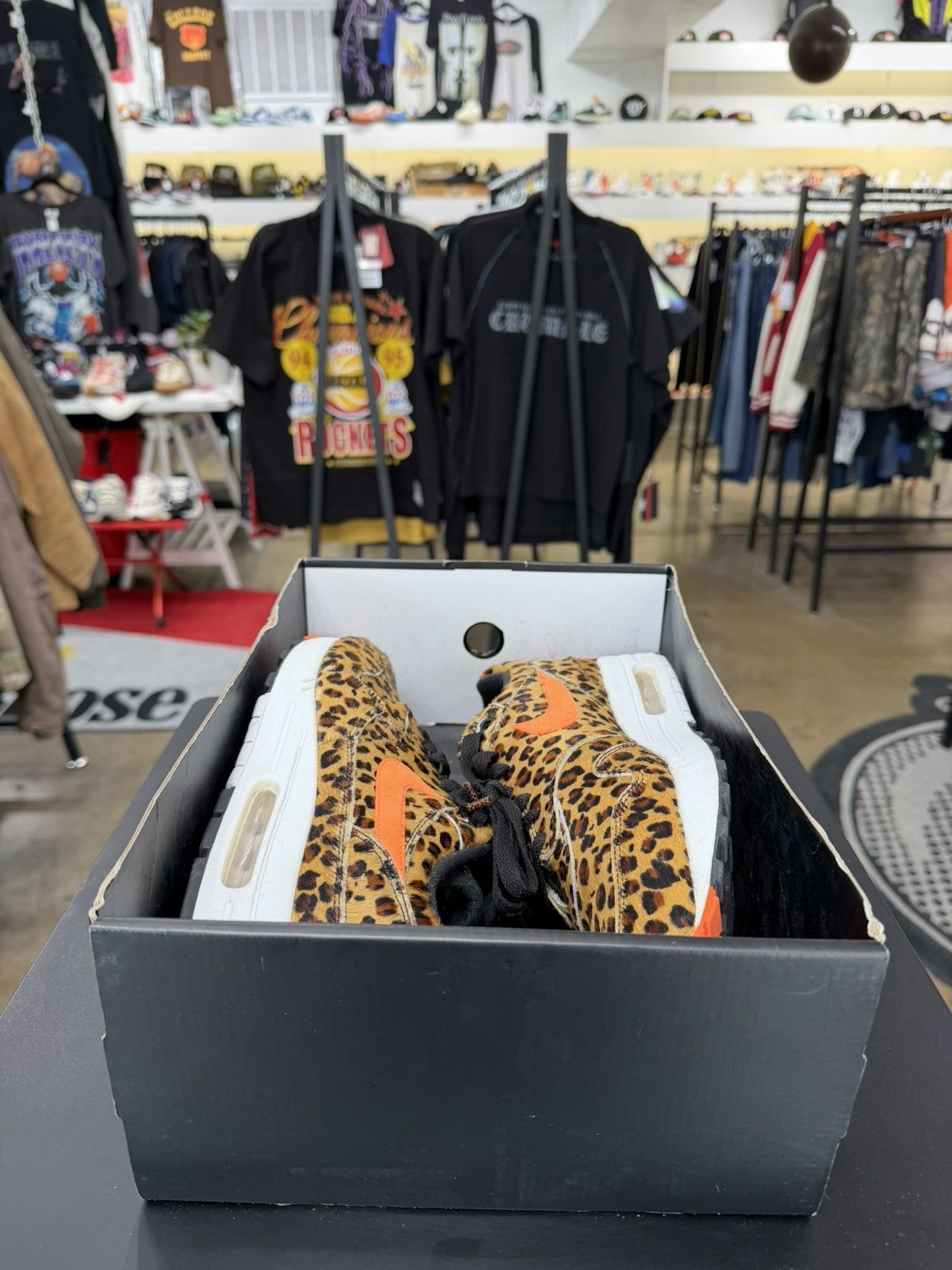 Nike Nike Air Max 1 Atmos Animal 3.0 Leopard Size 9 (2019) Size US 9 / EU 42 - 15 Thumbnail
