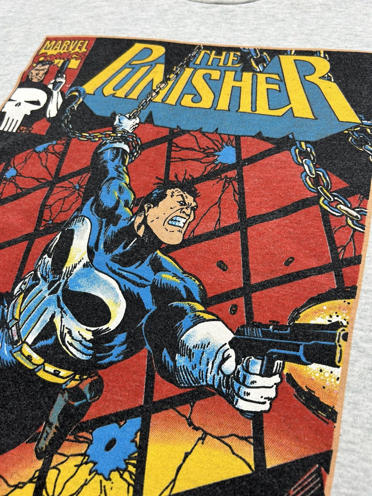 Marvel Comics RARE! 1993 Punisher Big Print Marvel Comics T-Shirt Size US L / EU 52-54 / 3 - 7 Thumbnail