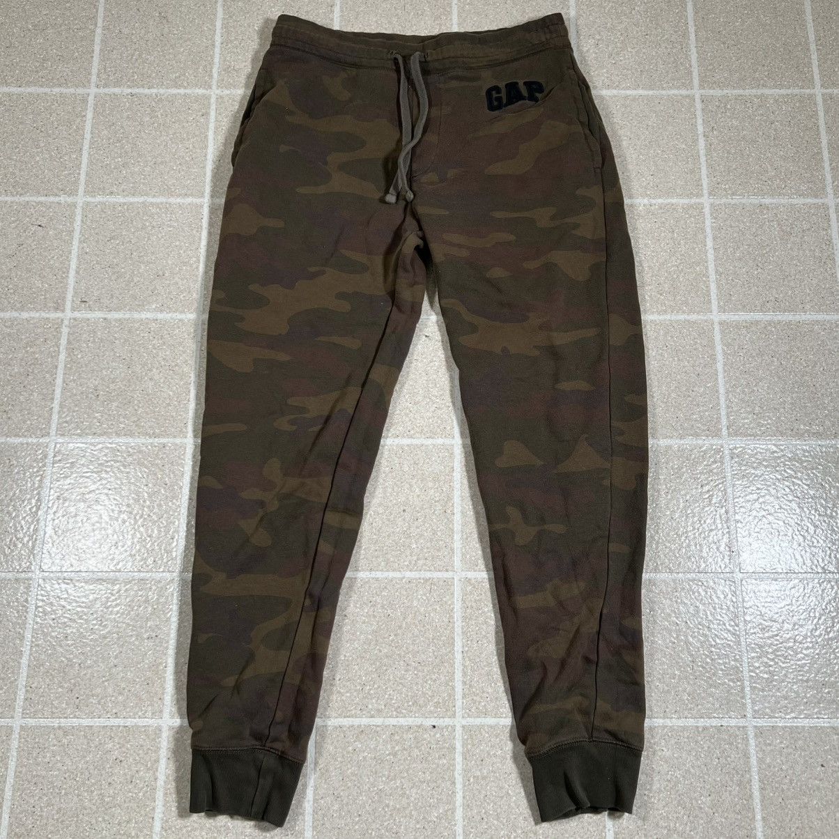 Gap GAP Sweatpants Mens Small Brown Camo Fleece Joggers Tapered Size US 28 / EU 44 - 1 Thumbnail