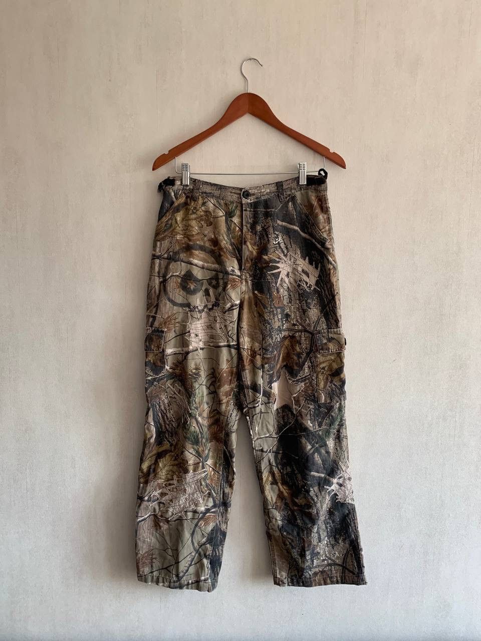 Realtree Vintage Liberty Realtree Camo Baggy Cargo Pants Size 30 Size US 30 / EU 46 - 1 Thumbnail