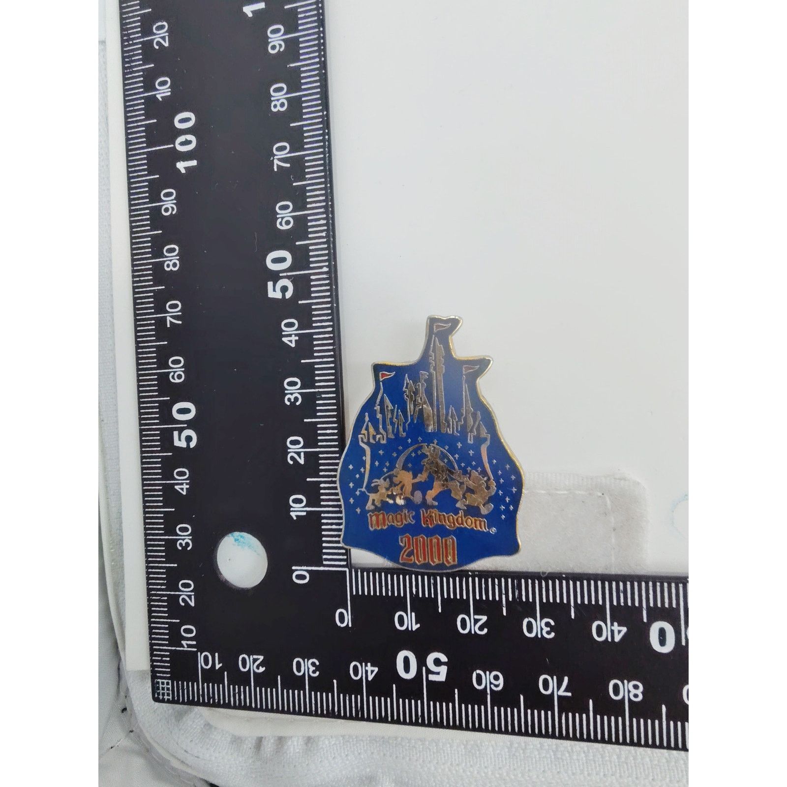 Disney WDW Magic Kingdom 2000 Silhouette Parade Enamel Pin Size ONE SIZE - 9 Thumbnail