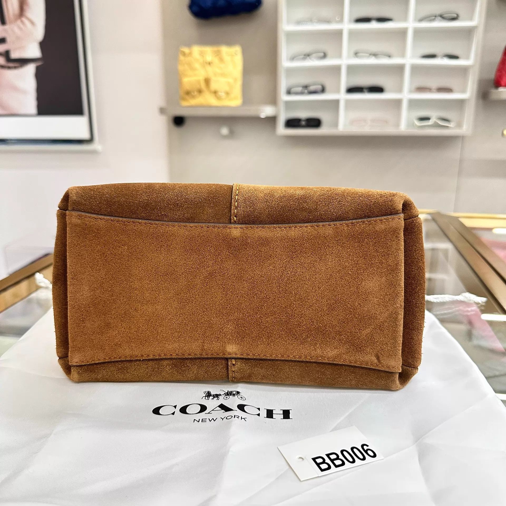 Coach Coach Lana23 Suede Tote 23x14x18 Size ONE SIZE - 5 Thumbnail