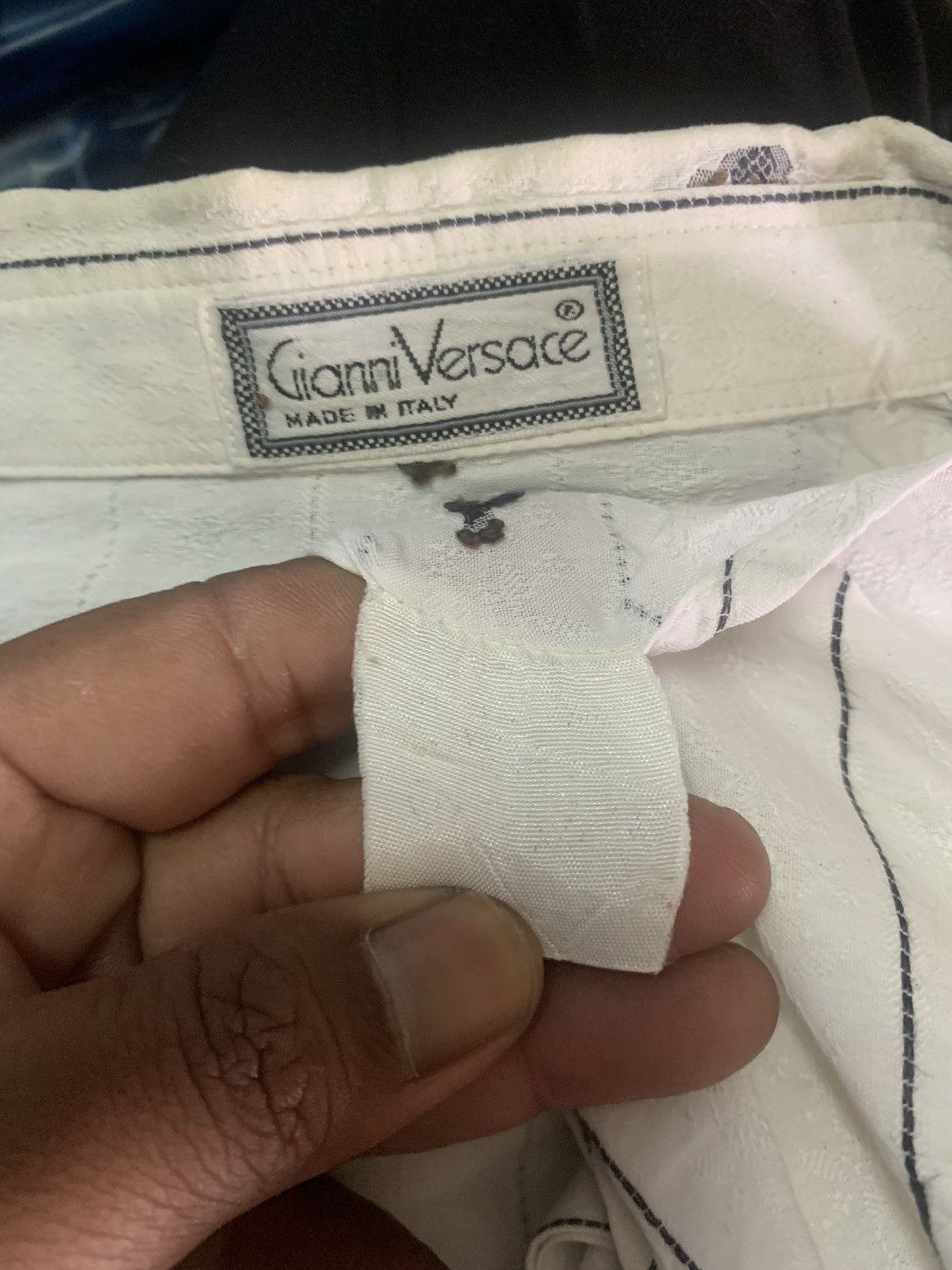 Versace Gianni Versace Vintage White Button Shirt Size US XL / EU 56 / 4 - 15 Thumbnail