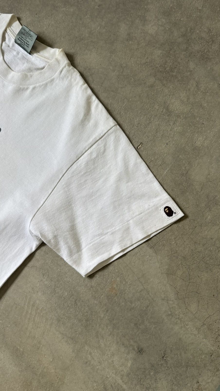 Bape VINTAGE A BATHING APE GRAPHIC PRINT Size US M / EU 48-50 / 2 - 3 Thumbnail