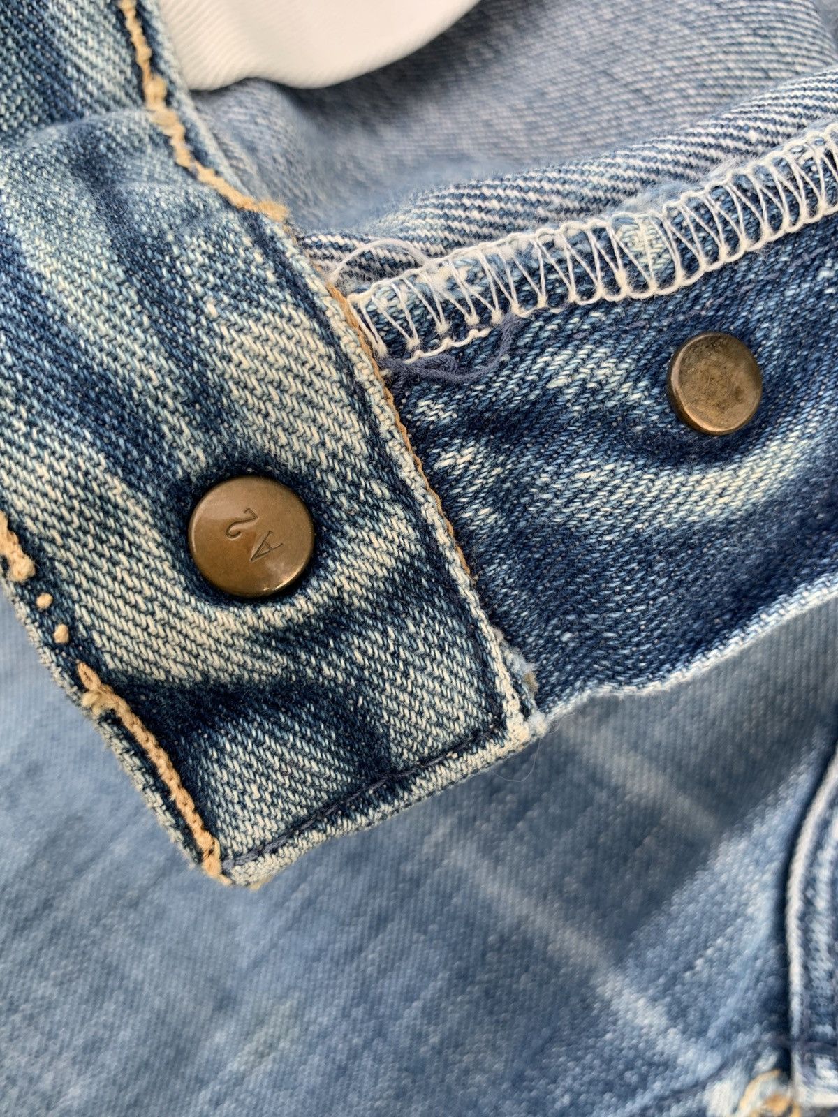 Wrangler VINTAGE WRANGLER BLUE BELL SELVEDGE FADED DISTRESSED DENIM Size US 31 - 17 Thumbnail