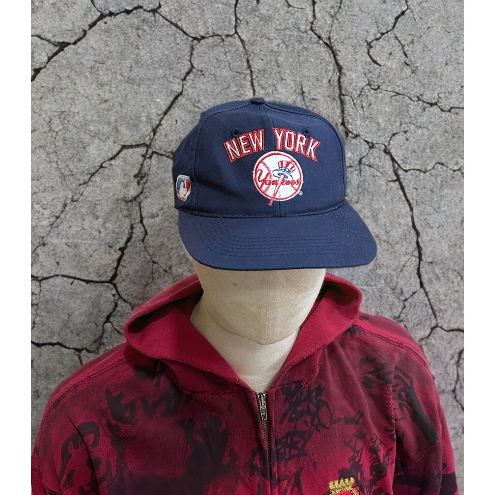 Vintage Vintage 1992 New York Yankees Baseball Men’s Navy Blue Cap Size ONE SIZE - 1 Thumbnail