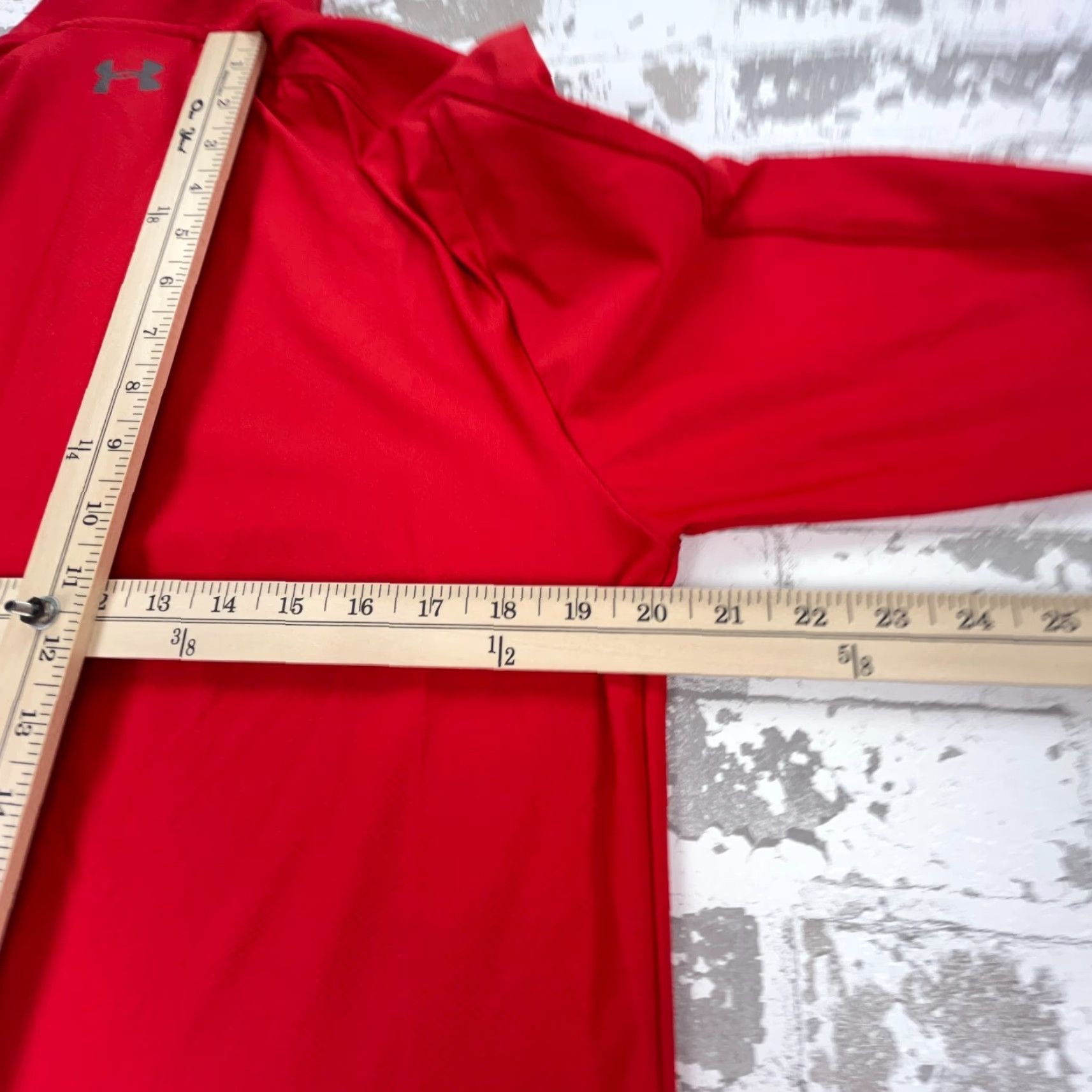 Under Armour Under Armour Sweatshirt Men Medium Red Pullover Mock Neck 1/4 Zip Look: Breathable Moisture Wicking Lightweight All Seasons Sport Theme Everyday Wear Size US M / EU 48-50 / 2 - 6 Thumbnail