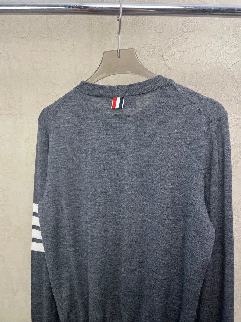 Thom Browne Thom browne Gray four-striped round-neck wool sweater 2504- Size US XXS / EU 40 - 4 Thumbnail