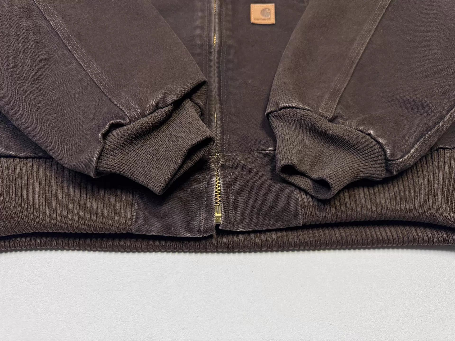Carhartt Vintage Carhartt J130 DKB Brown L Hooded Workwear Size US L / EU 52-54 / 3 - 3 Thumbnail