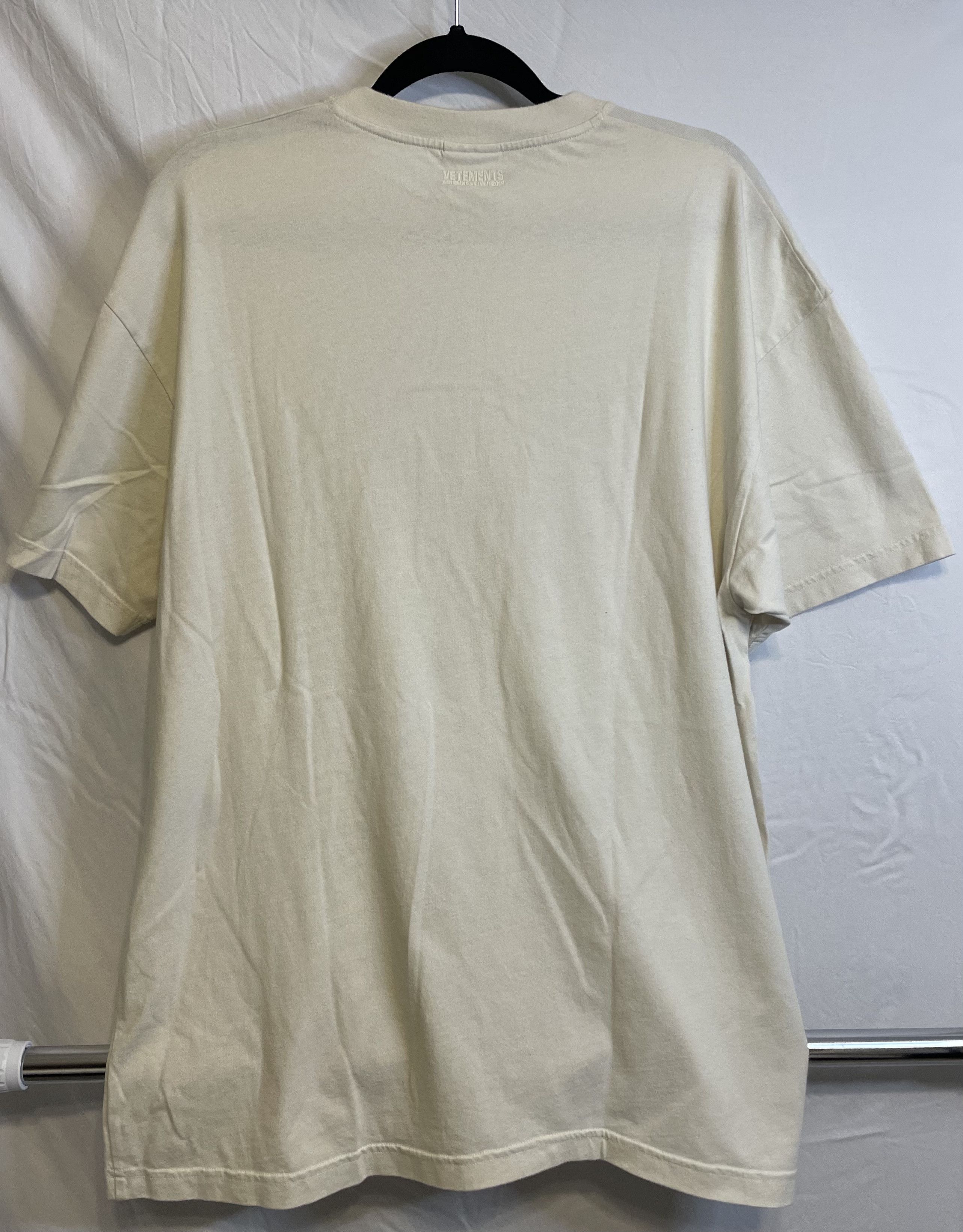 Vetements Vetements Friday Tee Size US S / EU 44-46 / 1 - 2 Thumbnail