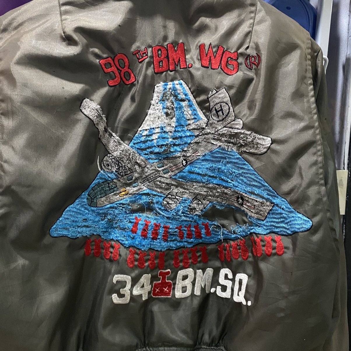 Vintage Vintage 98th Bomb Wing 34th Bomb Squadron Bomber Jacket RARE Size US M / EU 48-50 / 2 - 4 Thumbnail