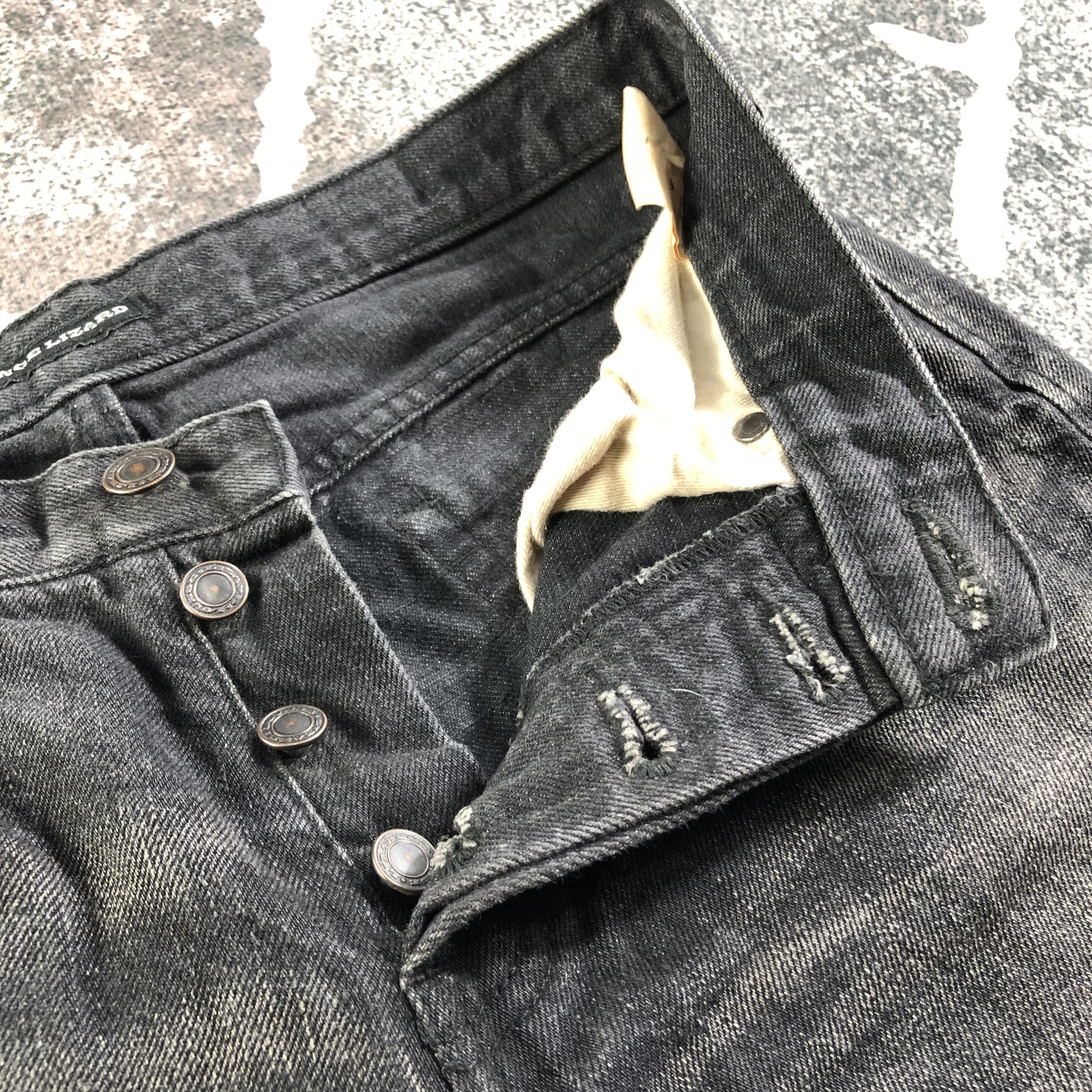 Japanese Brand Lounge Lizard Distressed Jeans Faded Black Denim KJ2203 Size US 30 / EU 46 - 7 Thumbnail
