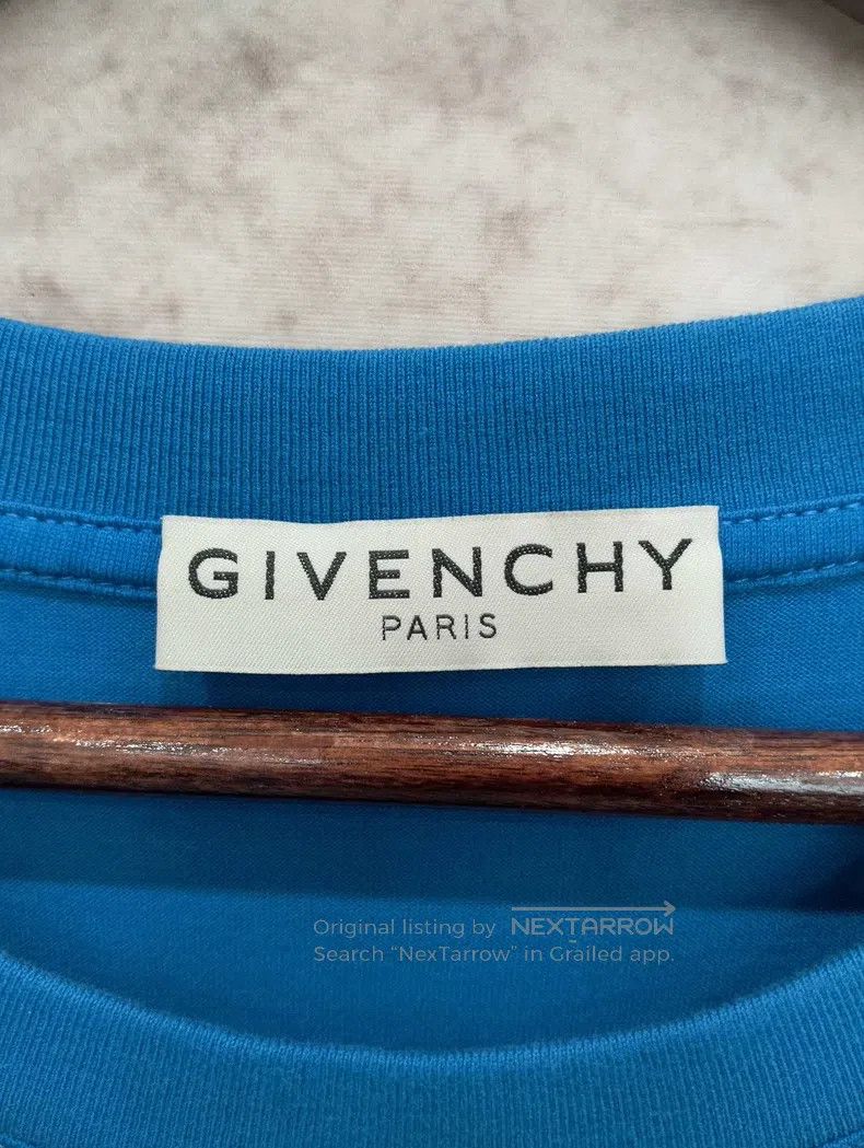 Givenchy Givenchy T-Shirt in Size L Size US L / EU 52-54 / 3 - 3 Thumbnail