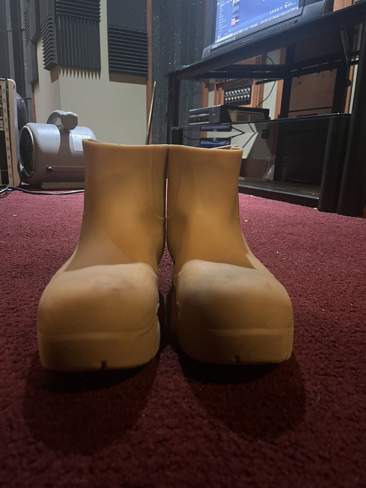 Bottega Veneta BOTEGA VENETA PUDDLE BOOTS Size US 11 / EU 44 - 2 Thumbnail