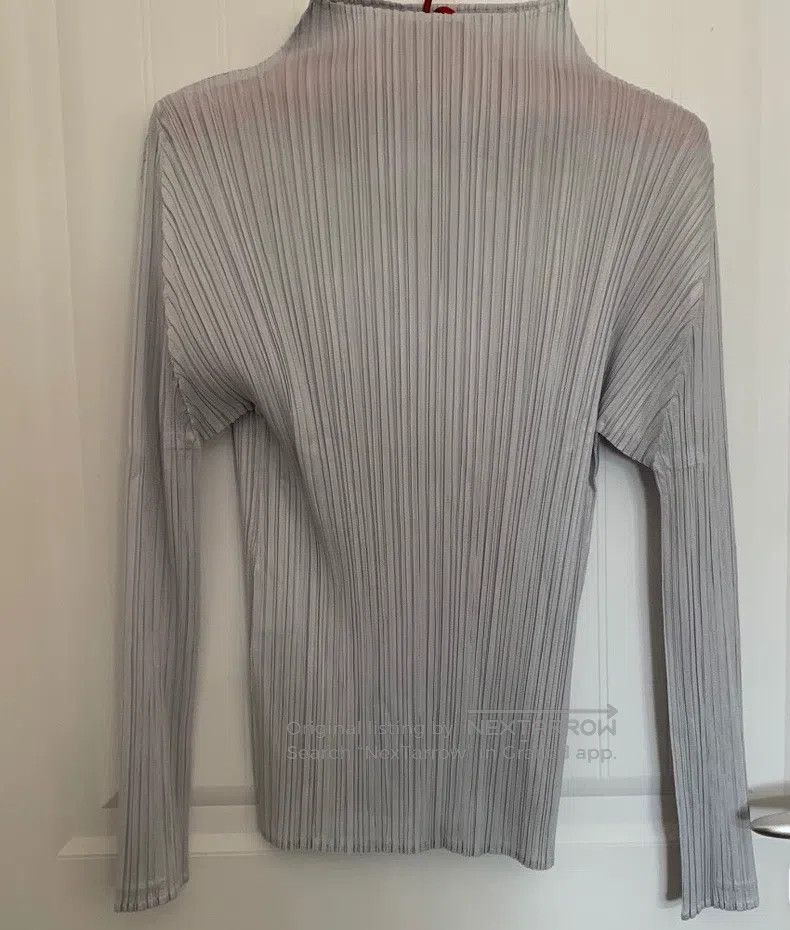 Issey Miyake Issey Miyake Pleated Gray Long Sleeve Top Size S / US 4 / IT 40 - 2 Thumbnail
