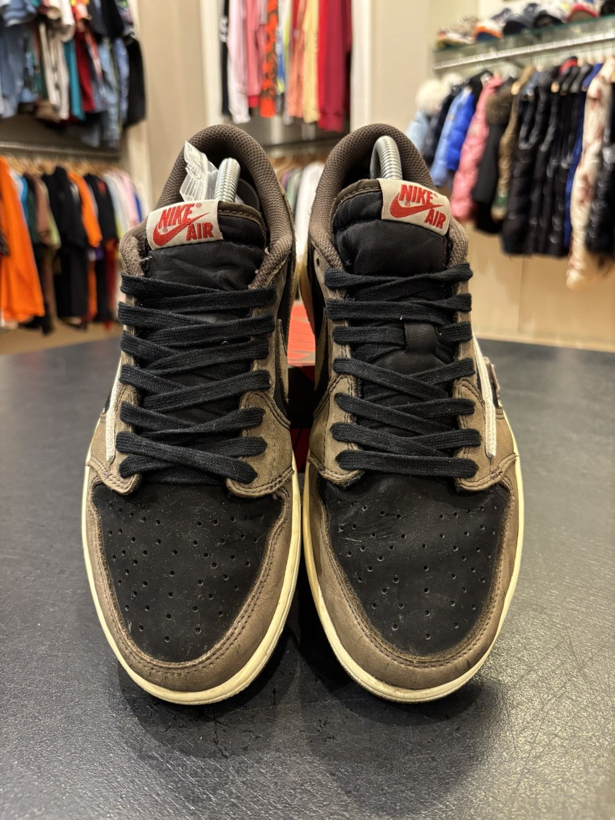 Jordan Brand × Travis Scott Jordan 1 low travis scott mocha Size US 8 / EU 41 - 3 Thumbnail