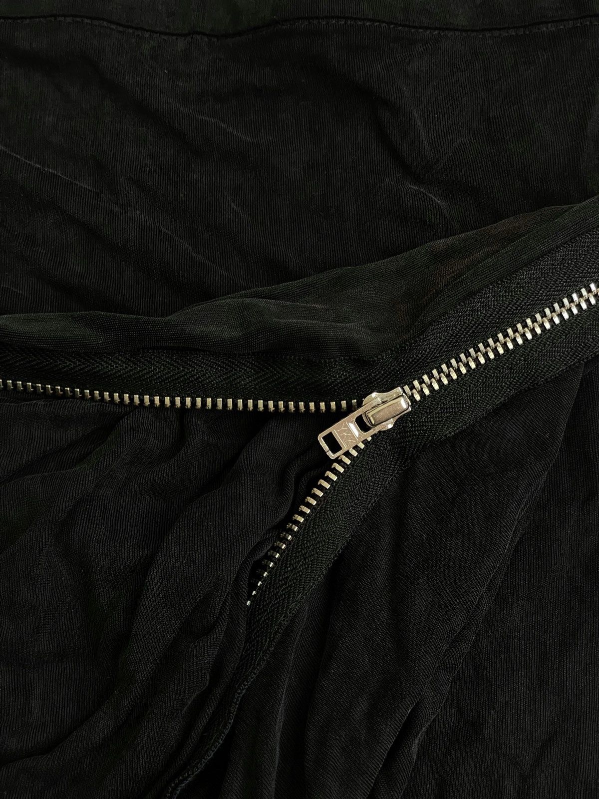 20471120 × The Kooples The kooples avant-garde zip midi skirt Size 26" / US 2 / IT 38 - 5 Thumbnail